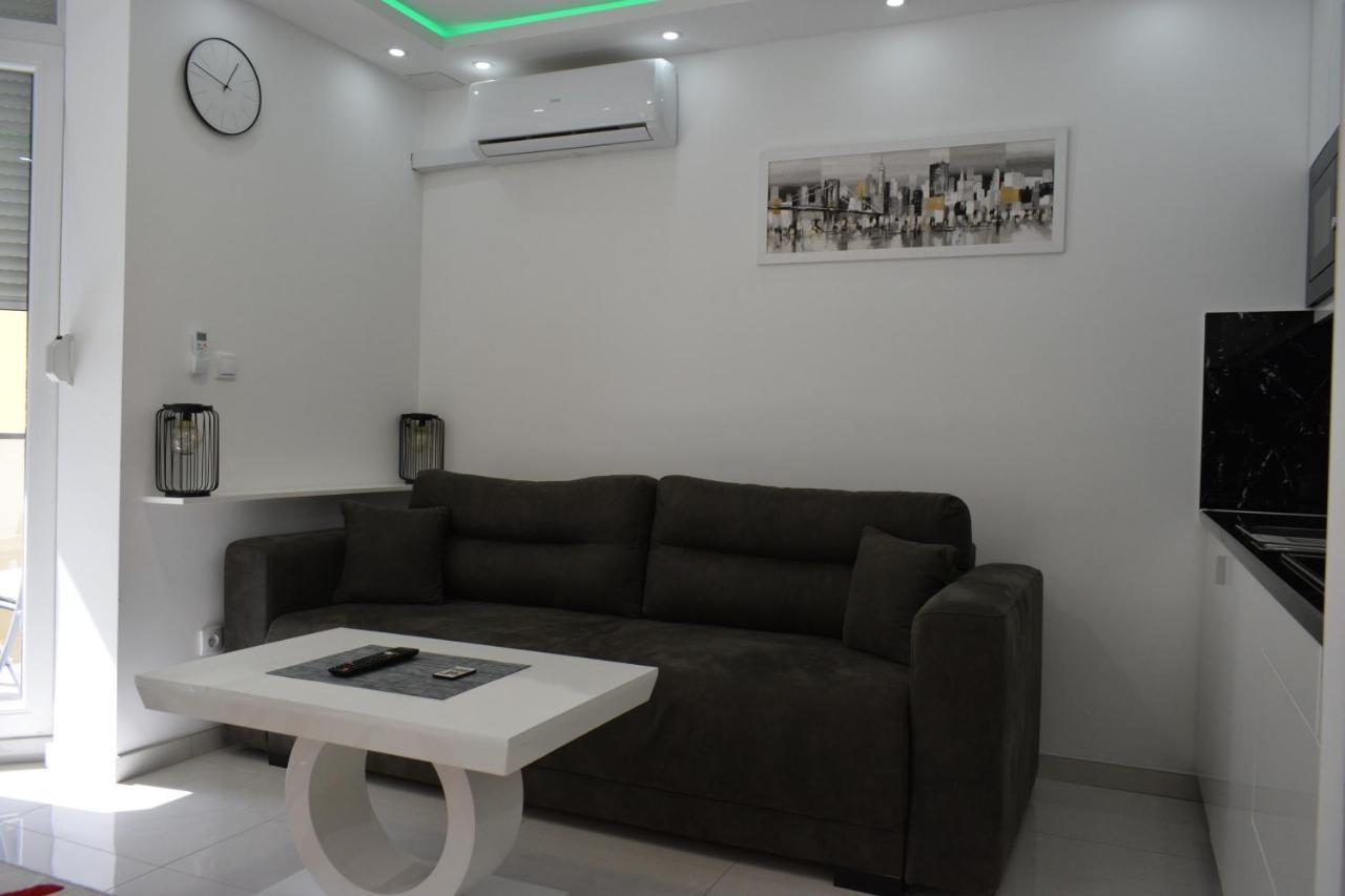 Apartmani K&V Veliko Gradiste Luaran gambar