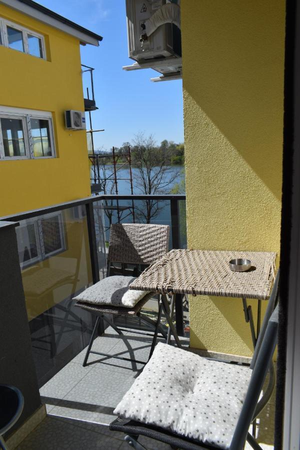 Apartmani K&V Veliko Gradiste Luaran gambar